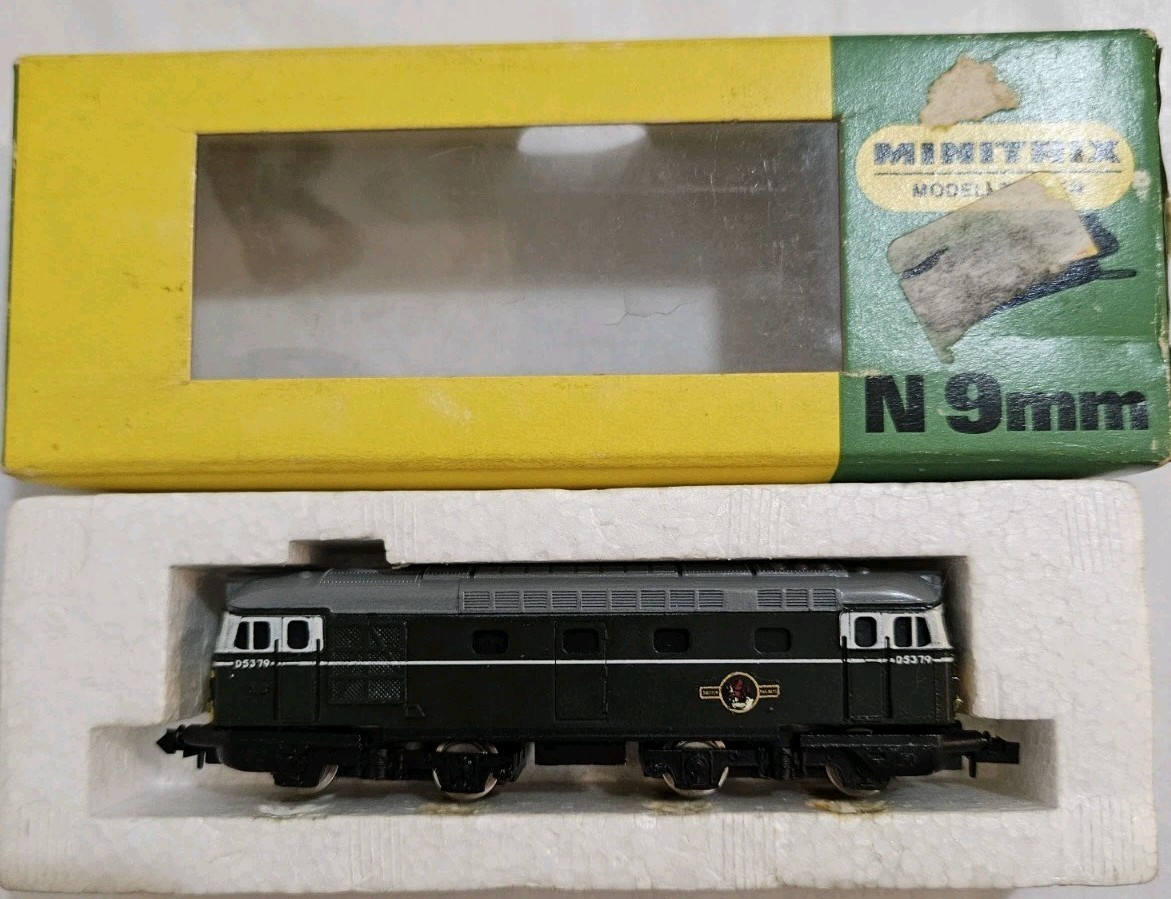 Minitrix N204 N Gauge Engine