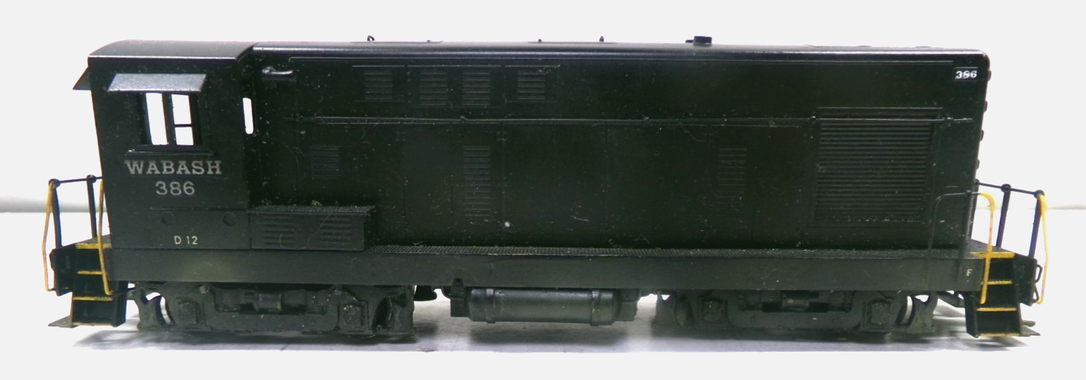 HO brass Fairbanks/Morse H12-44 diesel engine in original box (lot BB 587)