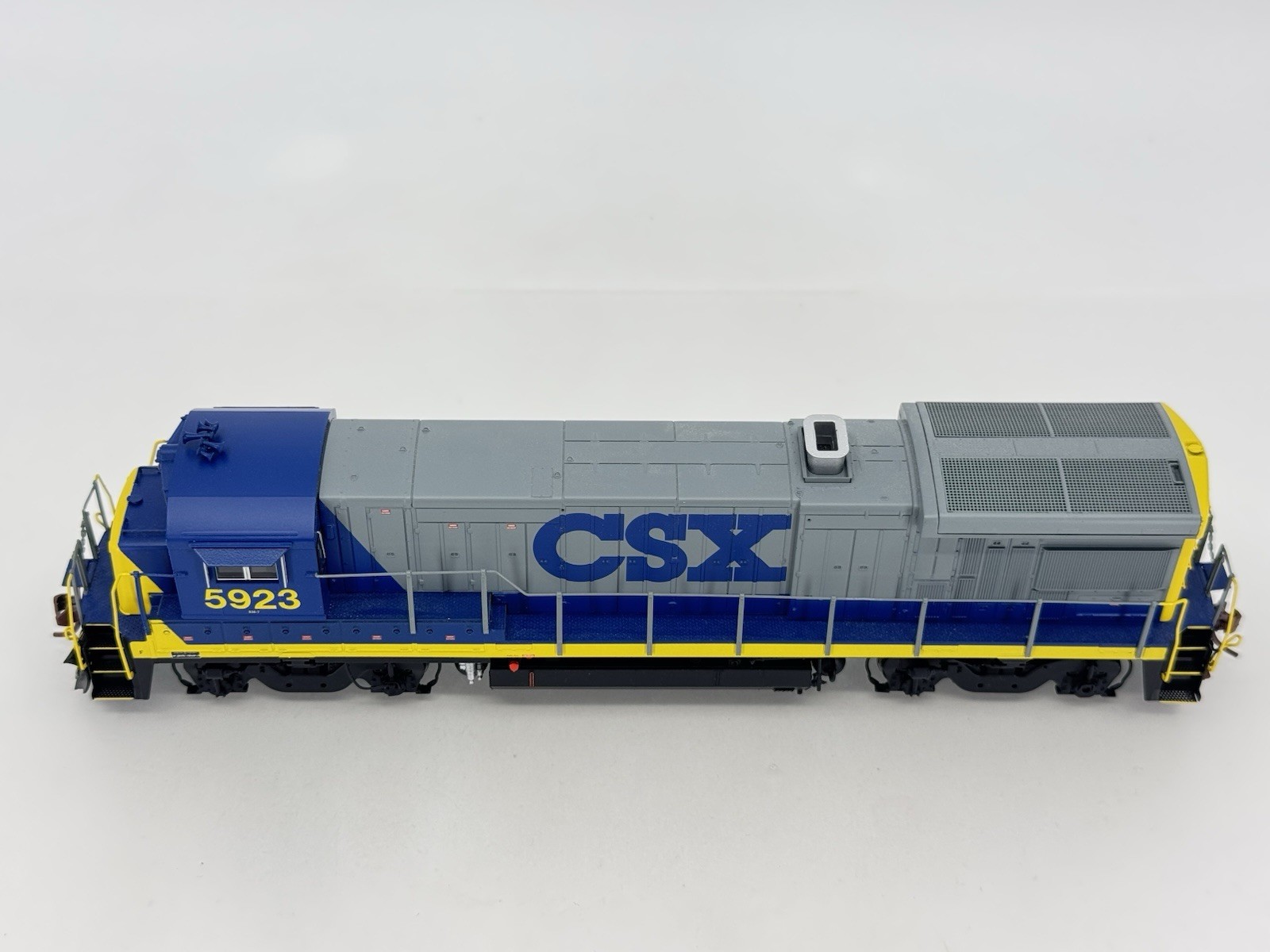 HO Rapido 18520 CSX GE B36-7 Diesel Locomotive CSXT #5923 DCC SOUND