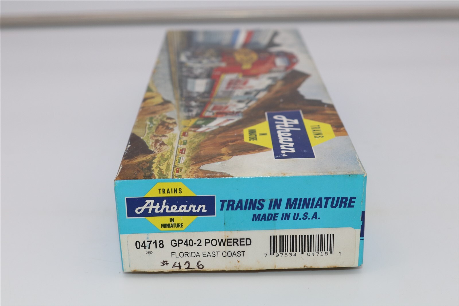 ATHEARN HO SCALE – LOCOMOTIVE – 04718 – GP40-2 POWERED FLORIDA EAST COAST – #426