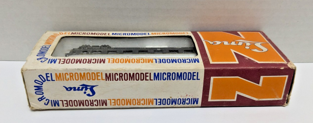 Lima N Scale 13 window Italian Passenger Car