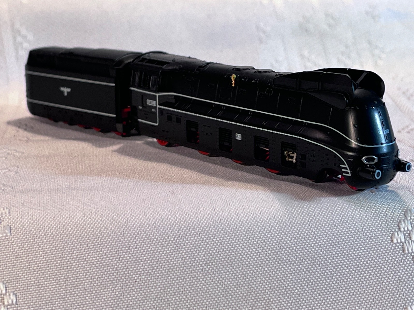N Scale Fleischmann Twin Digital German WW2 Streamlined 03 (lot 292)
