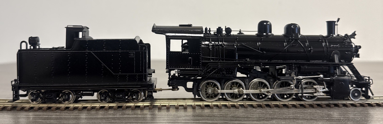 Pacific Fast Mail HO Brass Decapod FRISCO 2-10-0 Russian Painted Black & Tested!