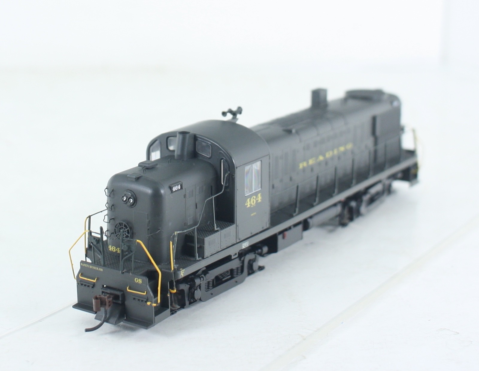 HO Scale Athearn RTR 96786 Reading RS-3 Diesel W/ DCC #464