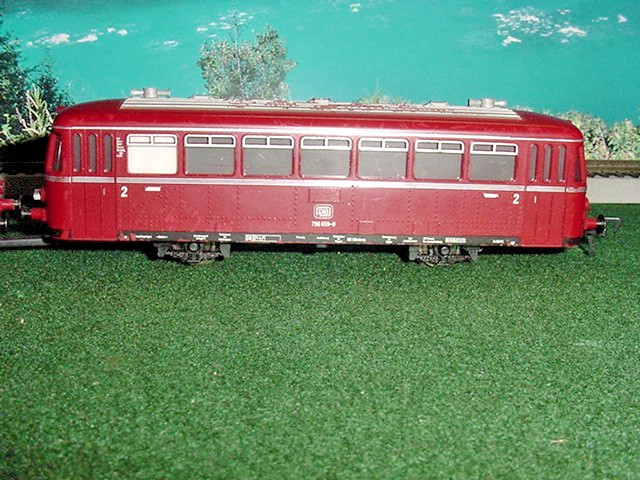 Fleischmann 4400 1372/2 2 Cars Railbus DB HO Scale Loco