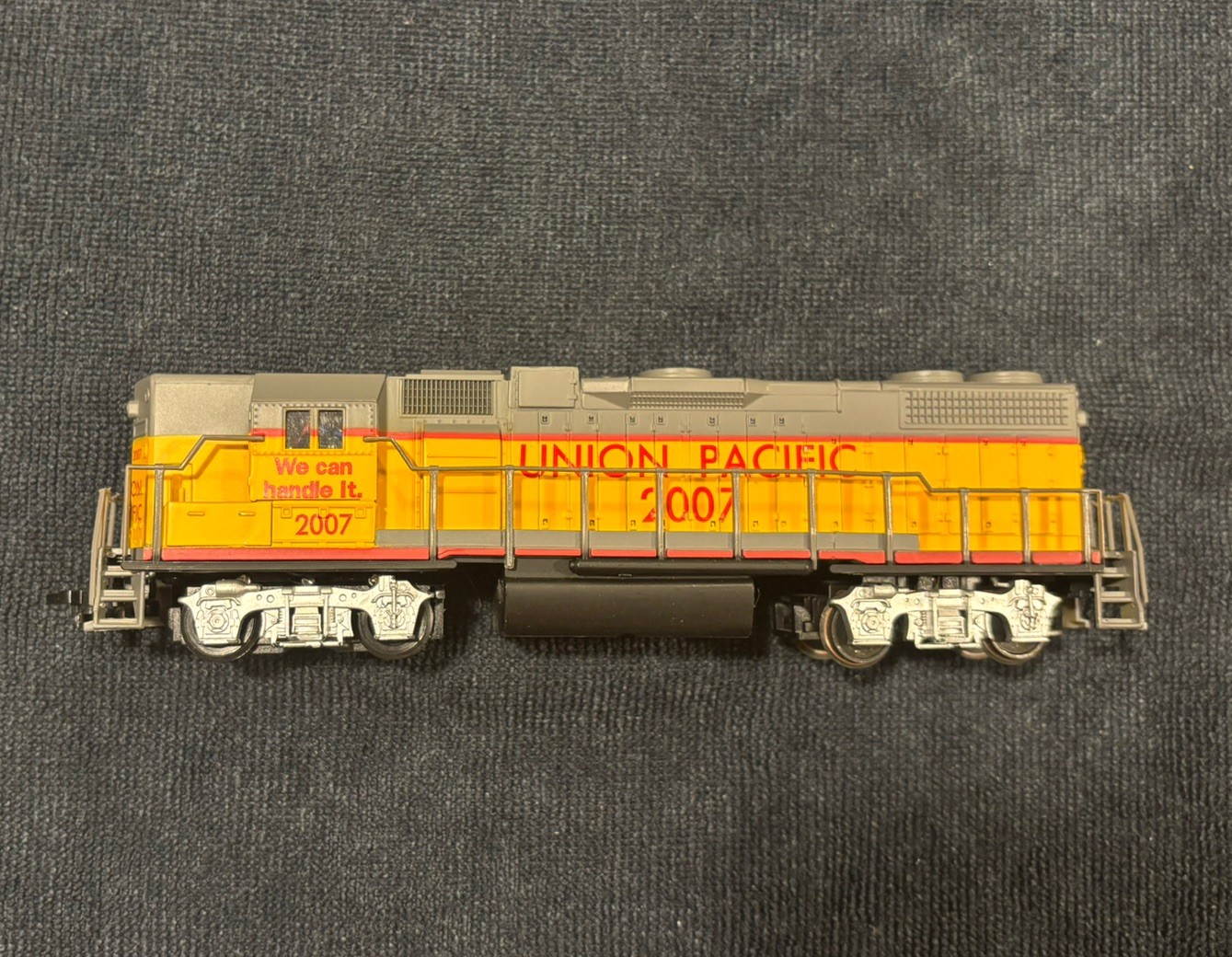 Althearn/ Lifelike HO Scale Union Pacific Diesel Locomotive Engine #2007