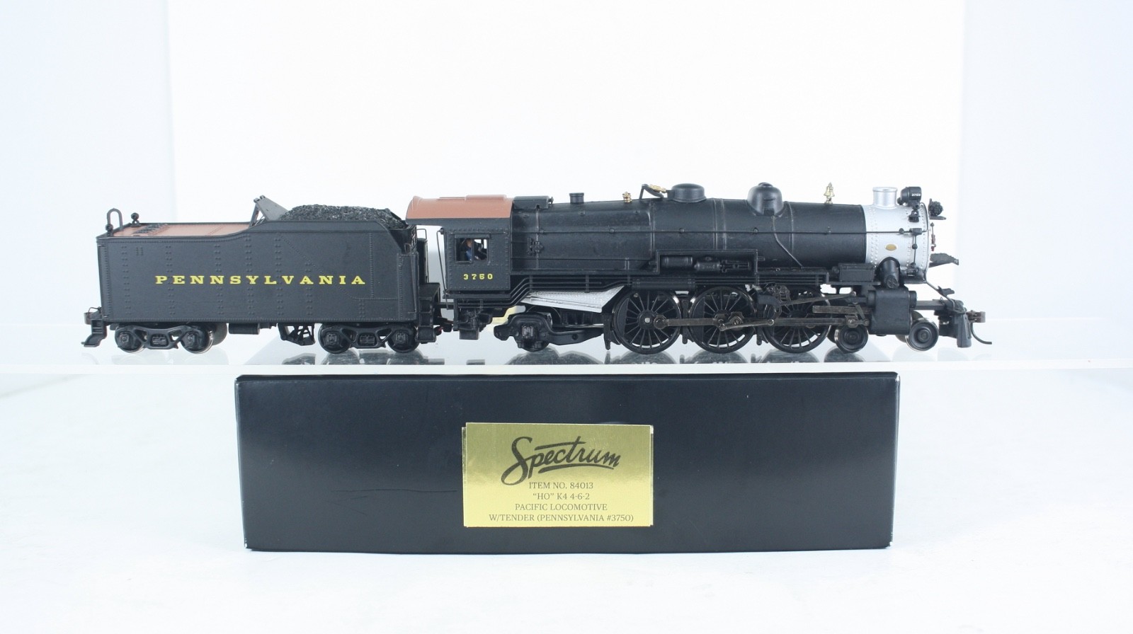 HO Bachmann Spectrum 84013 Pennsylvania RR 4-6-2 K4 Loco & Tender DCC Ready