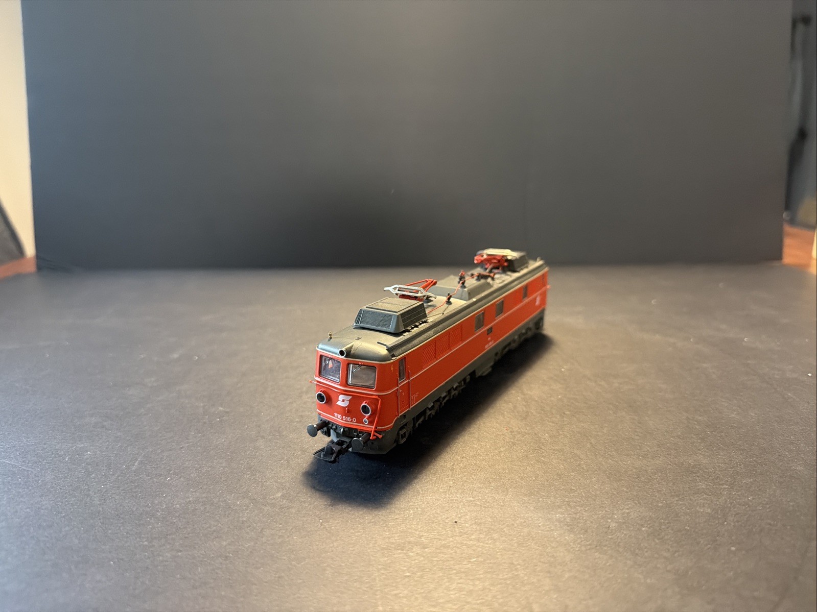 Roco HO 43628 OBB 1110 516-0 6-6 Electric Locomotive R.51