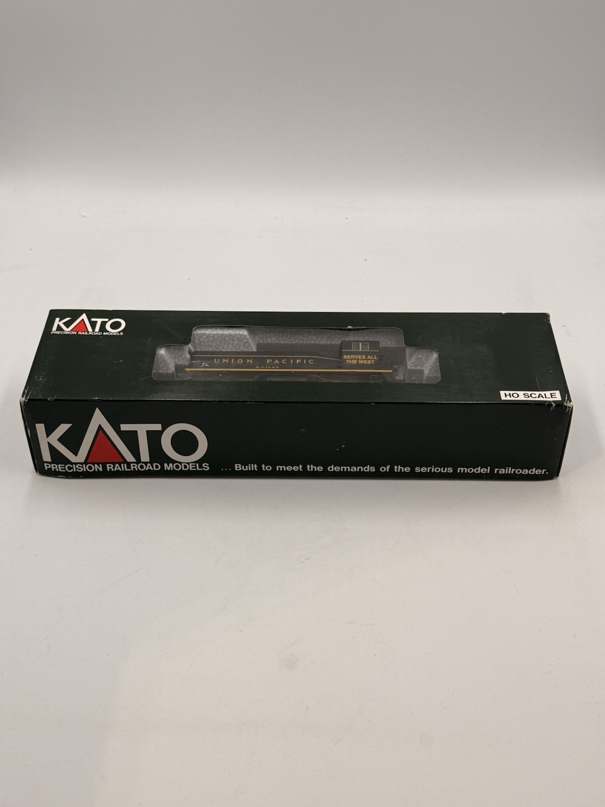 NIB KATO HO SCALE MPN 37-10D EMD NW2 PH.1 UNION PACIFIC ROAD #1003