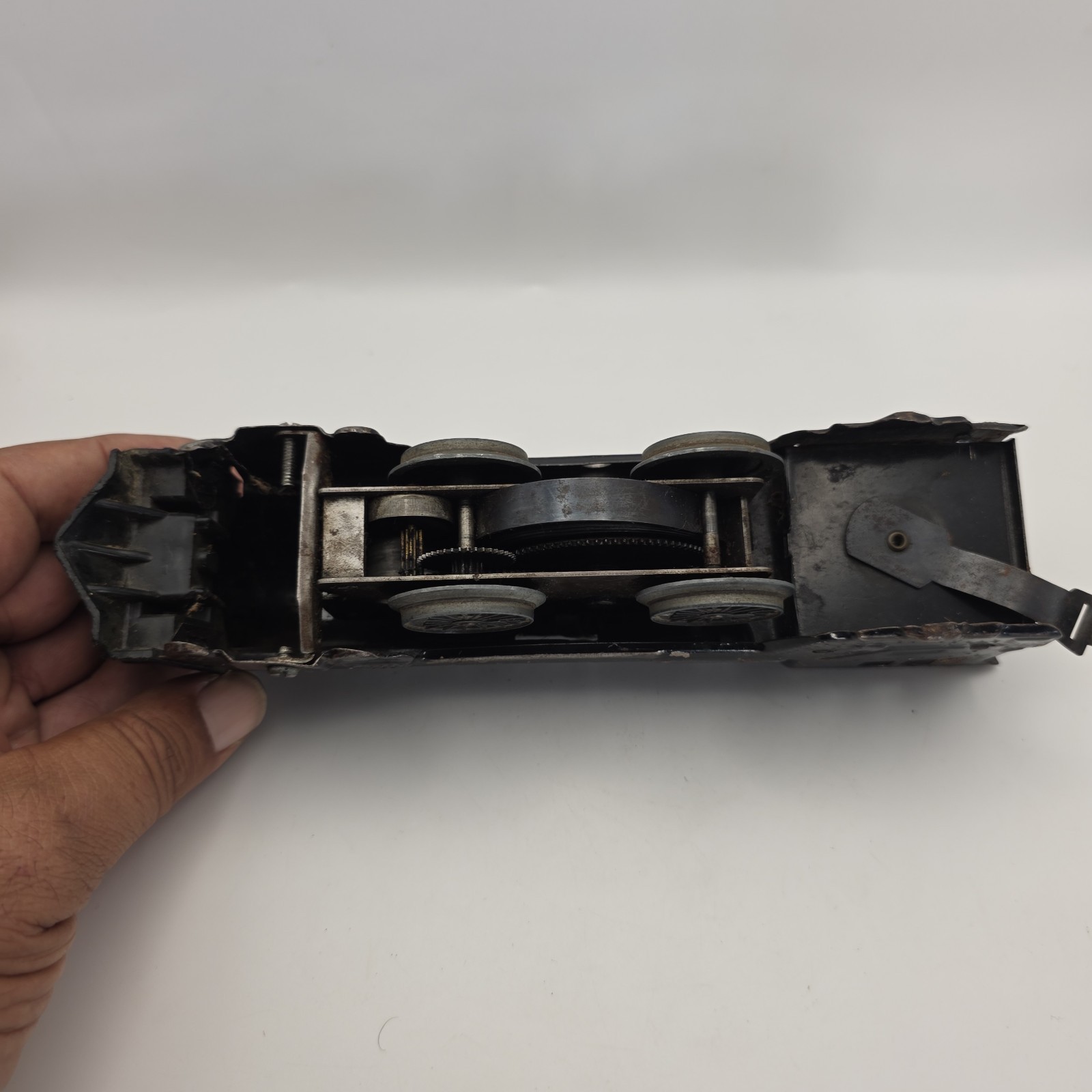 Vintage Cast Iron Clockwork Wind-Up Toy Steam Locomotive Floor Train – As Found