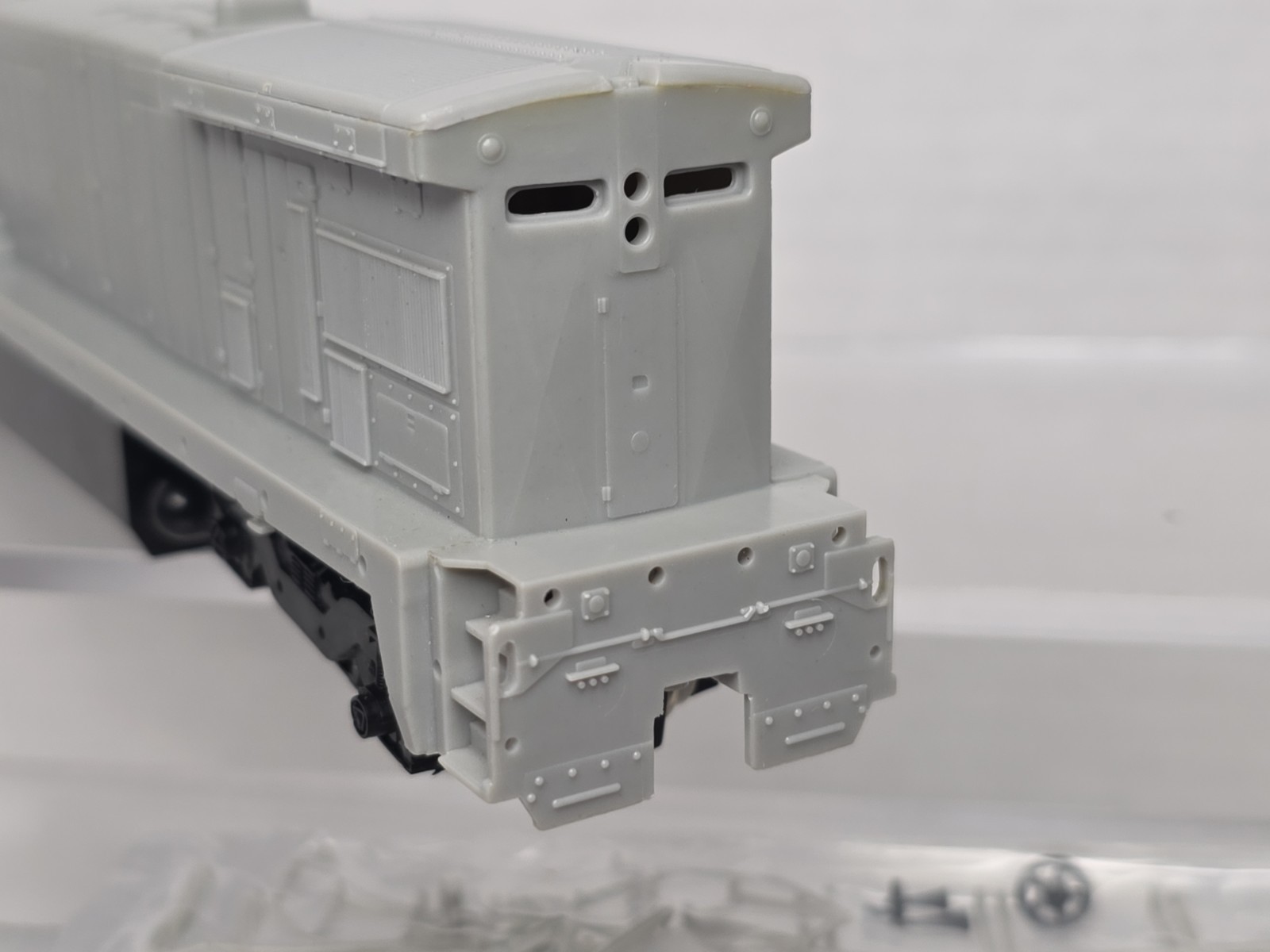 Bachmann Plus HO Scale 11101 Undecorated GE B23-7 Diesel Locomotive NOS