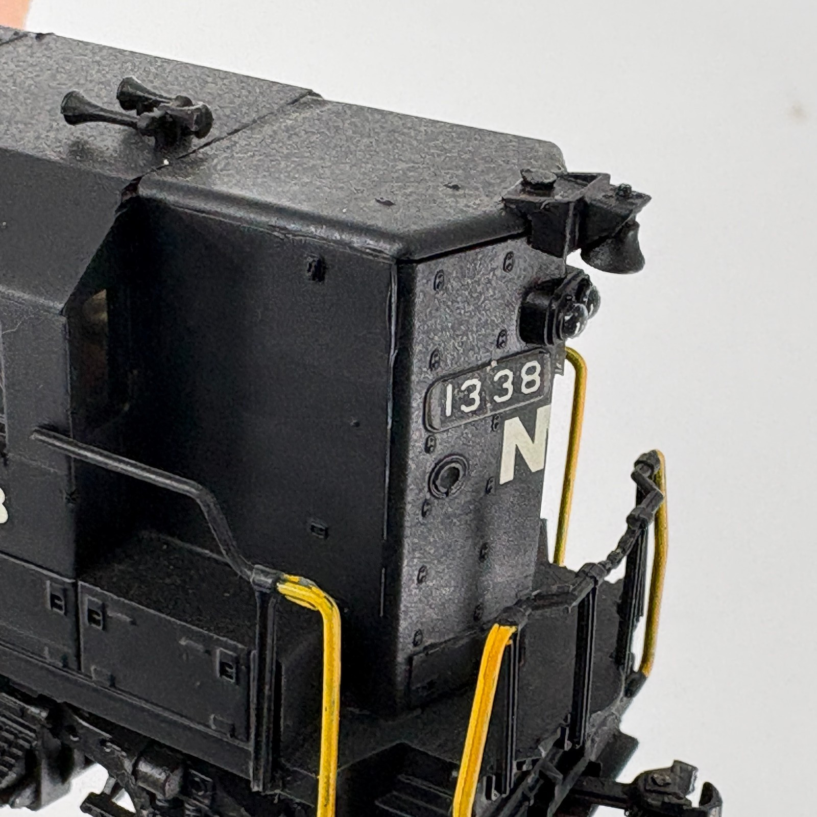 CUSTOM HO Atlas 7037 Norfolk Western GP40 Diesel Locomotive NW #1338 TESTED
