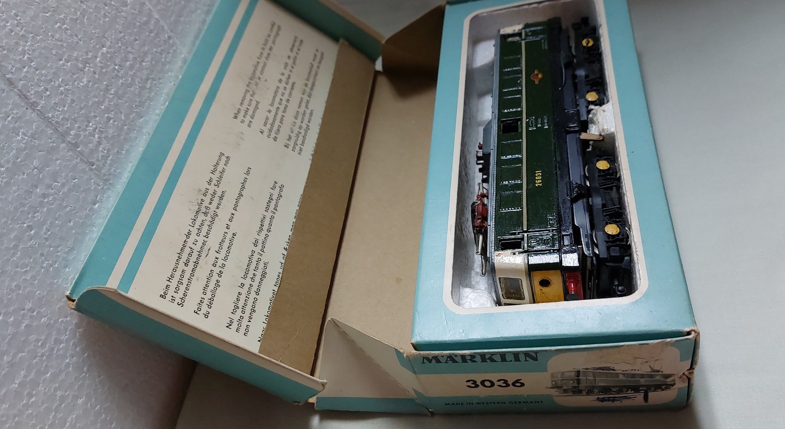 Marklin HO scale Austrian Federal Railway (OBB) Electric locomotive. Model 3036
