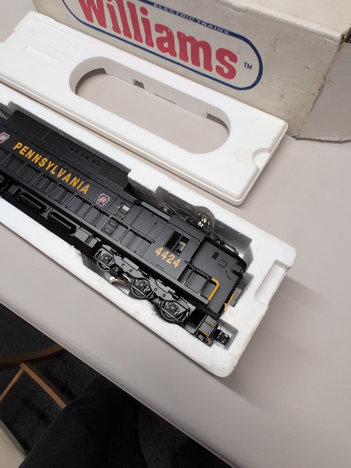 Williams Trains 0/027 EF-505 PRR EF-4 Diesel W/Horn Cab #4424 New