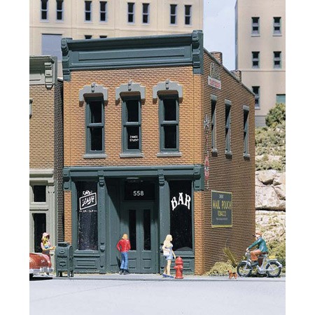 Woodland Scenics HO KIT DPM Kelly’s Saloon WOO10100 HO Buildings