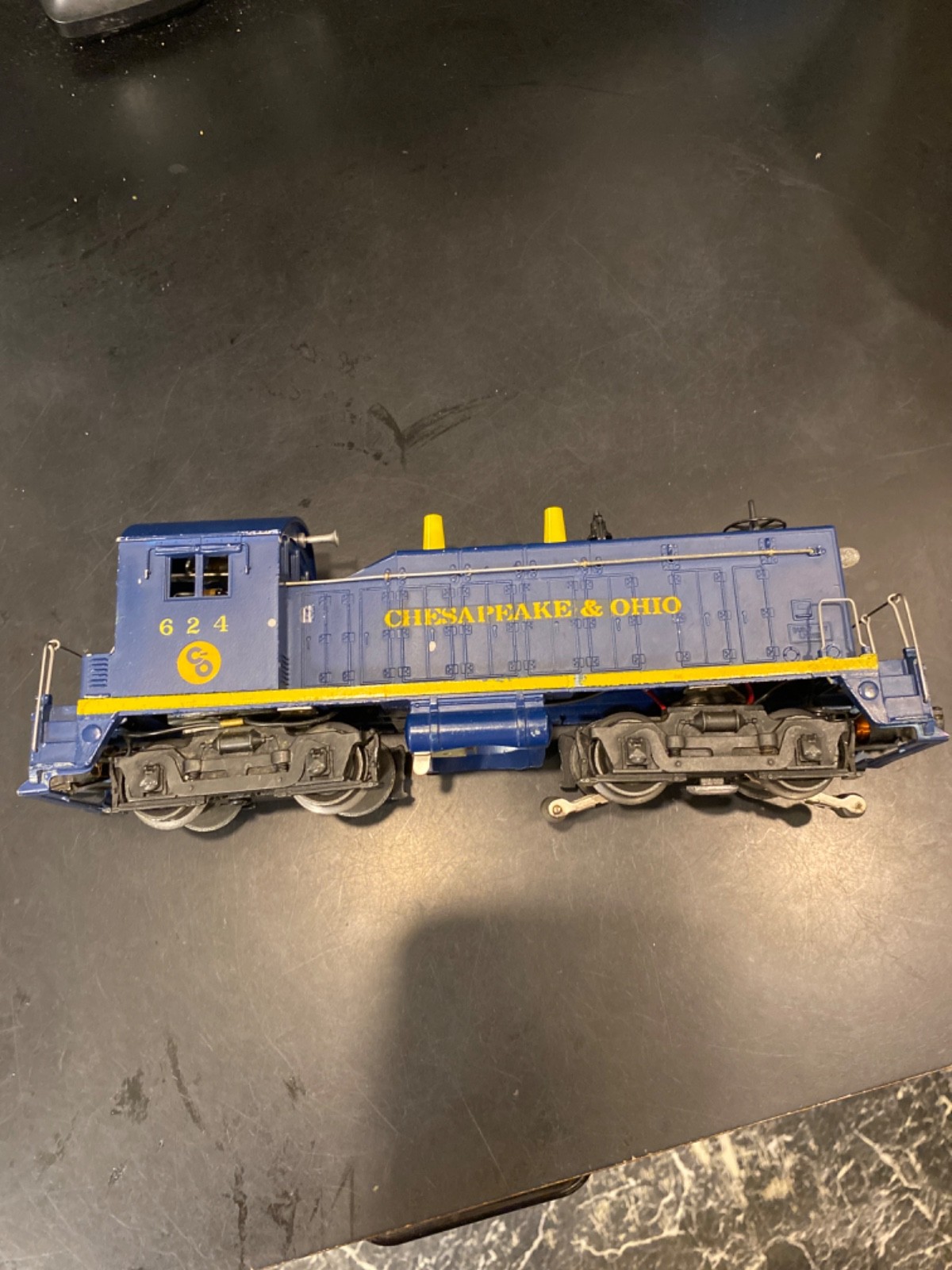 Lionel 624 Chesapeake & Ohio Diesel Switcher Loco Tested Runs Intact Decals