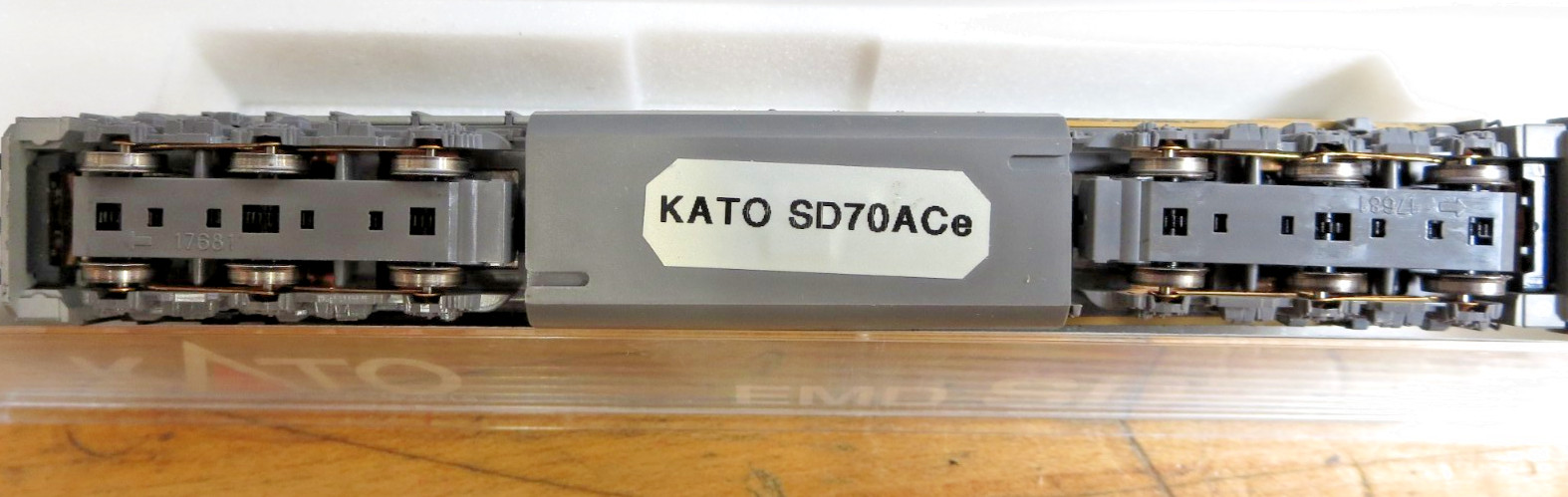 KATO 176-8402 SD70ACe Union Pacific DCC/Sound N-Scale