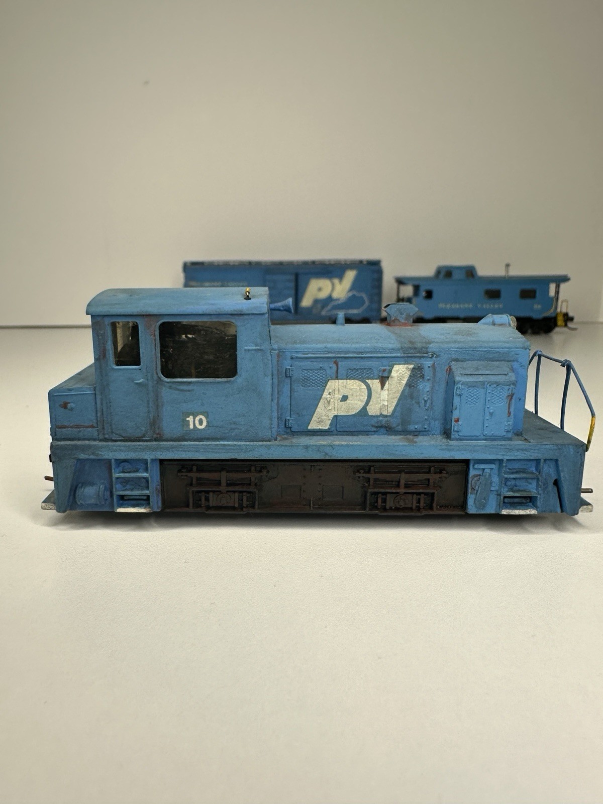 Vintage TYCO HO Yard Switcher Diesel, Caboose & Boxcar PV; Working
