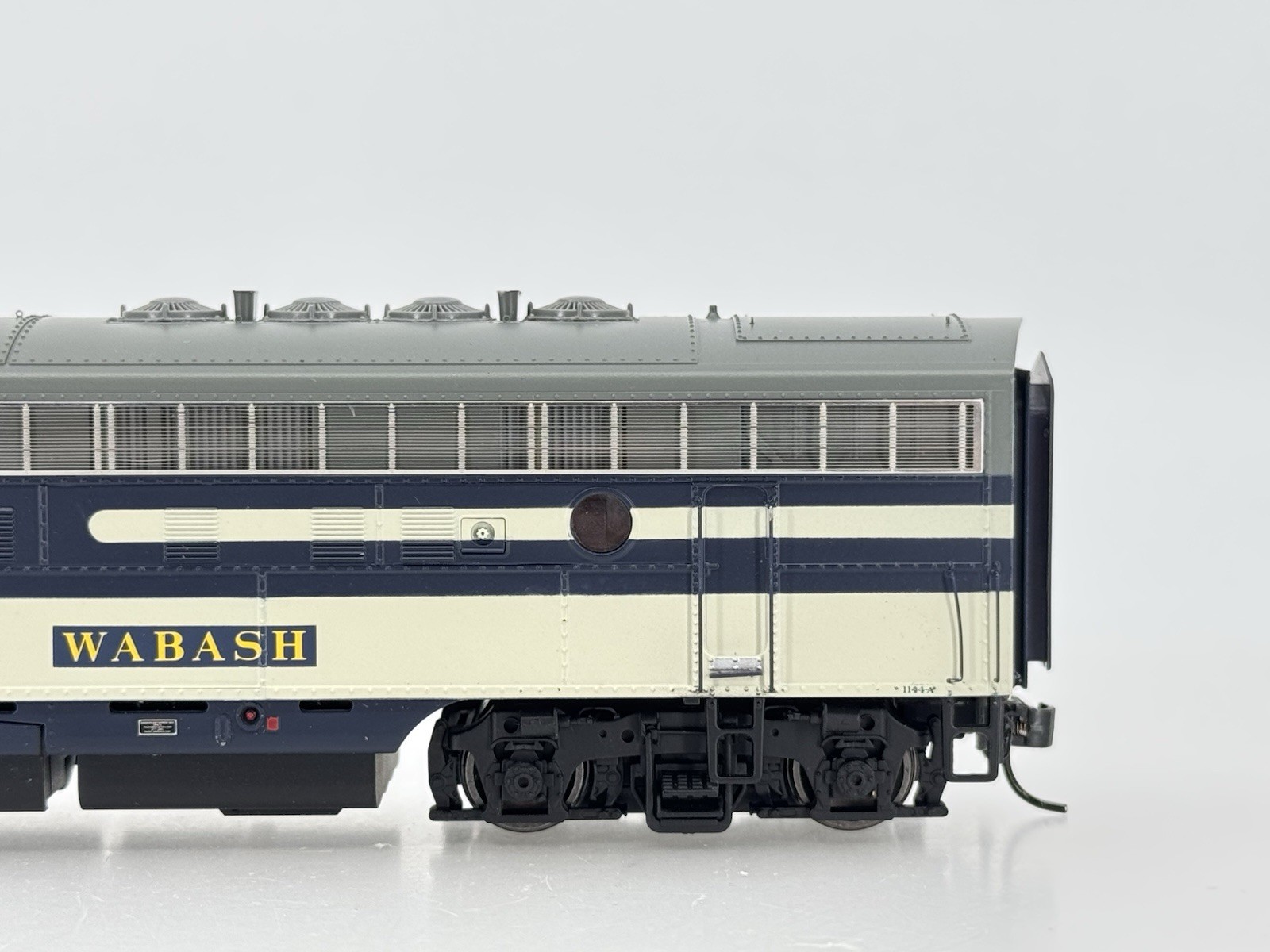 HO Proto 2000 Wabash F7A Powered Diesel Locomotive WAB #1144A