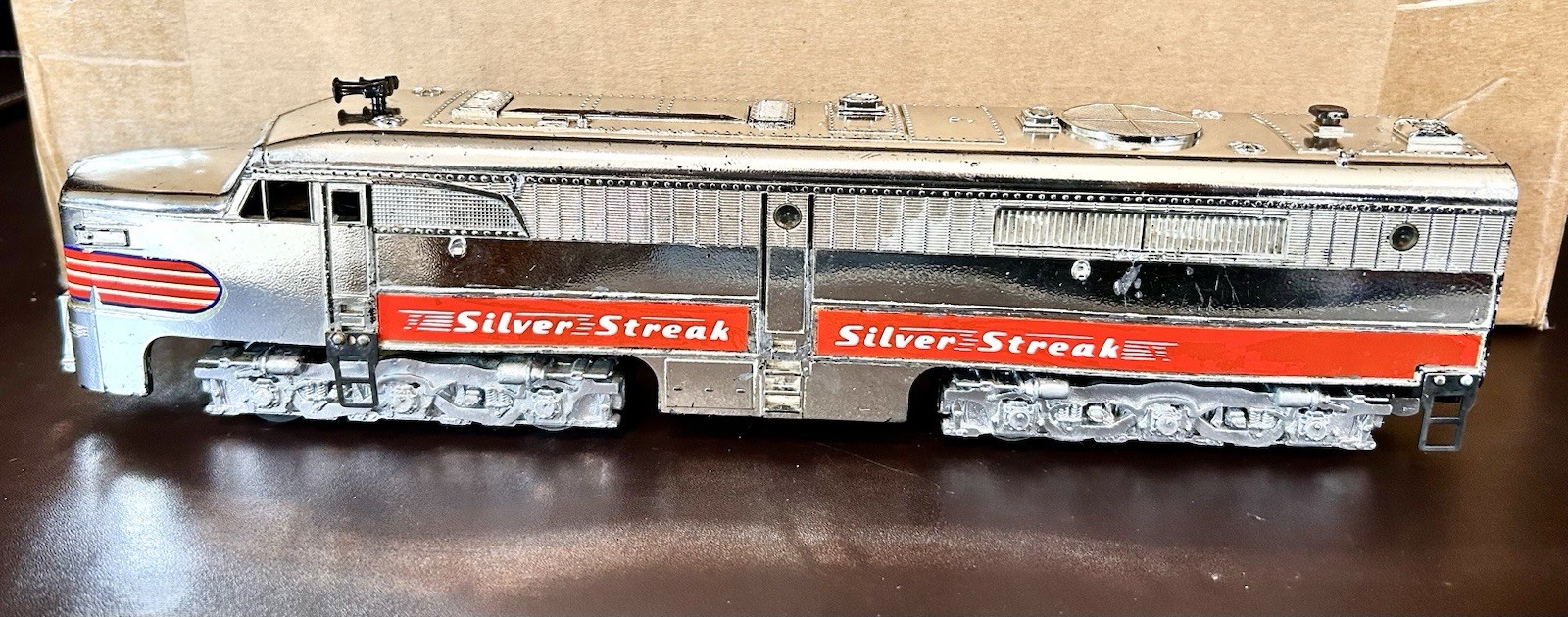 American Flyer “405” Silver Streak diesel locomotive (#81)
