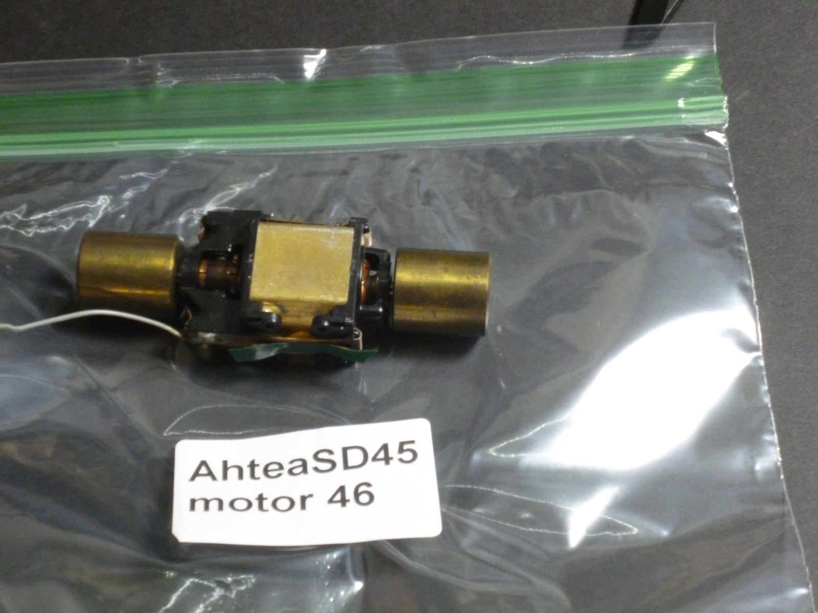 Ho Athearn Diesel locomotive SD45 motor brass flywheels