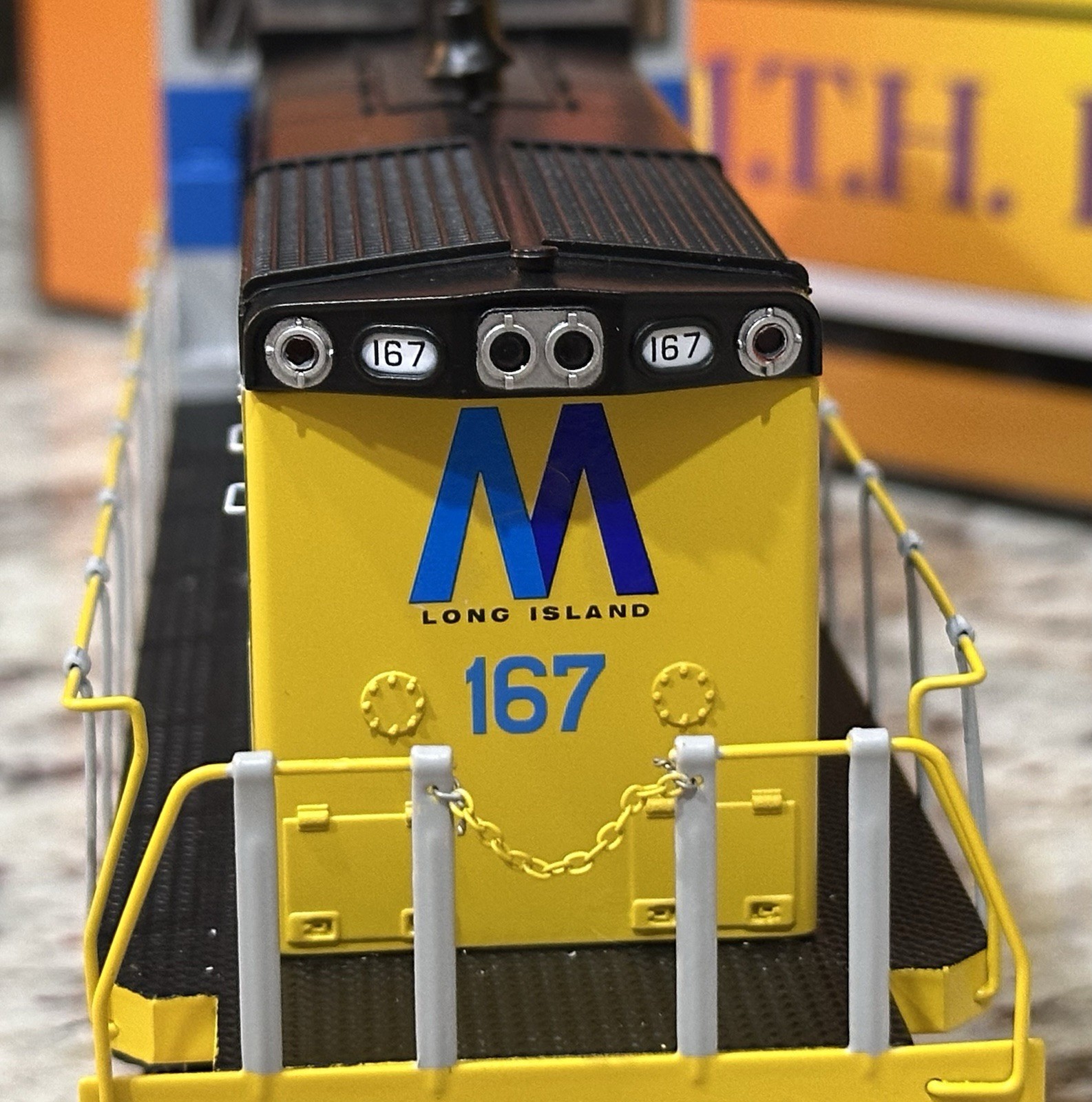 MTH RailKing 30-20962-1 Long Island Railroad MP15AC w/ Custom Marker Lights!