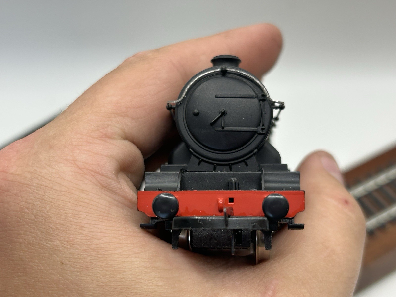 OO Hornby R053 LNER Class B17 4-6-0 Steam Locomotive ‘Manchester United’ – MINT