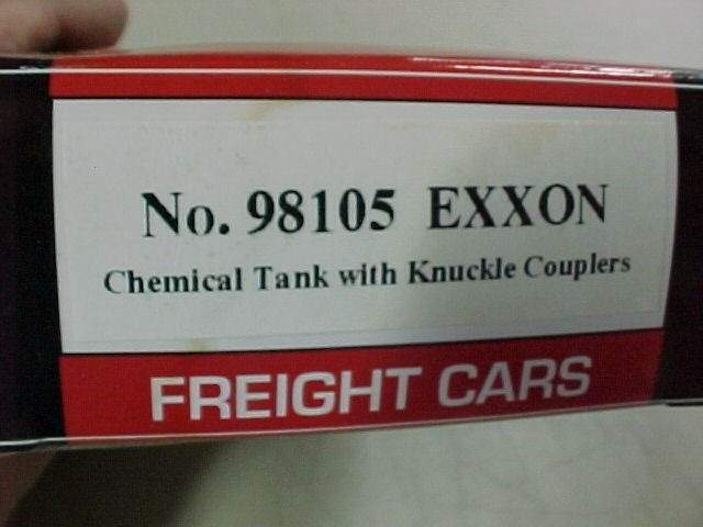 Model Power No.98105 HO Scale Exxon Chemical Tank w/Knuckle Couplers