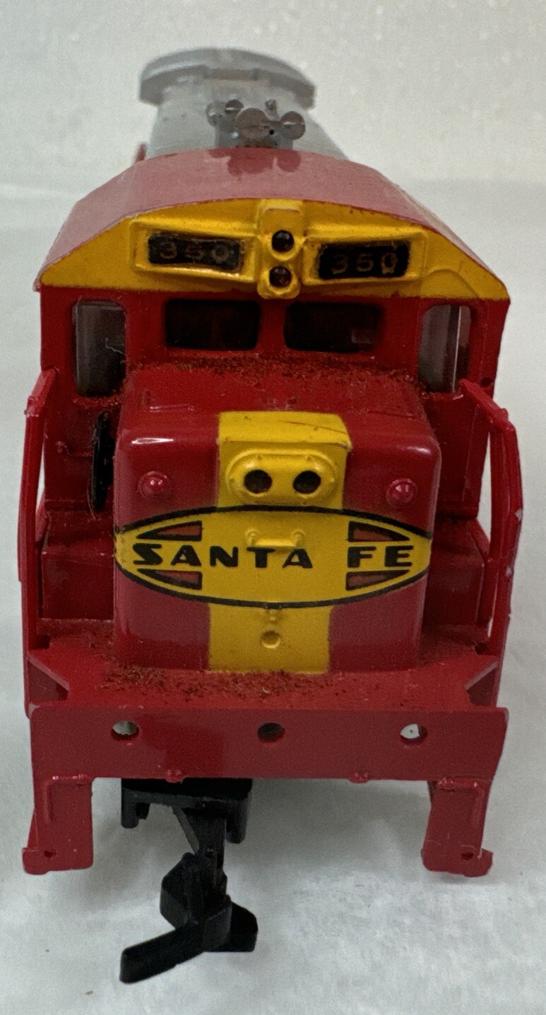 Bachmann HO Scale Santa Fe 350 GE U36B Powered Diesel Locomotive