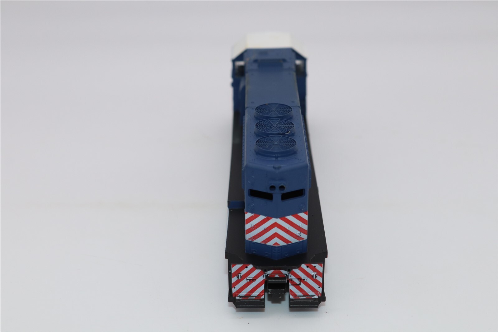 ATHEARN HO SCALE – LOCOMOTIVE – 04718 – GP40-2 POWERED FLORIDA EAST COAST – #426