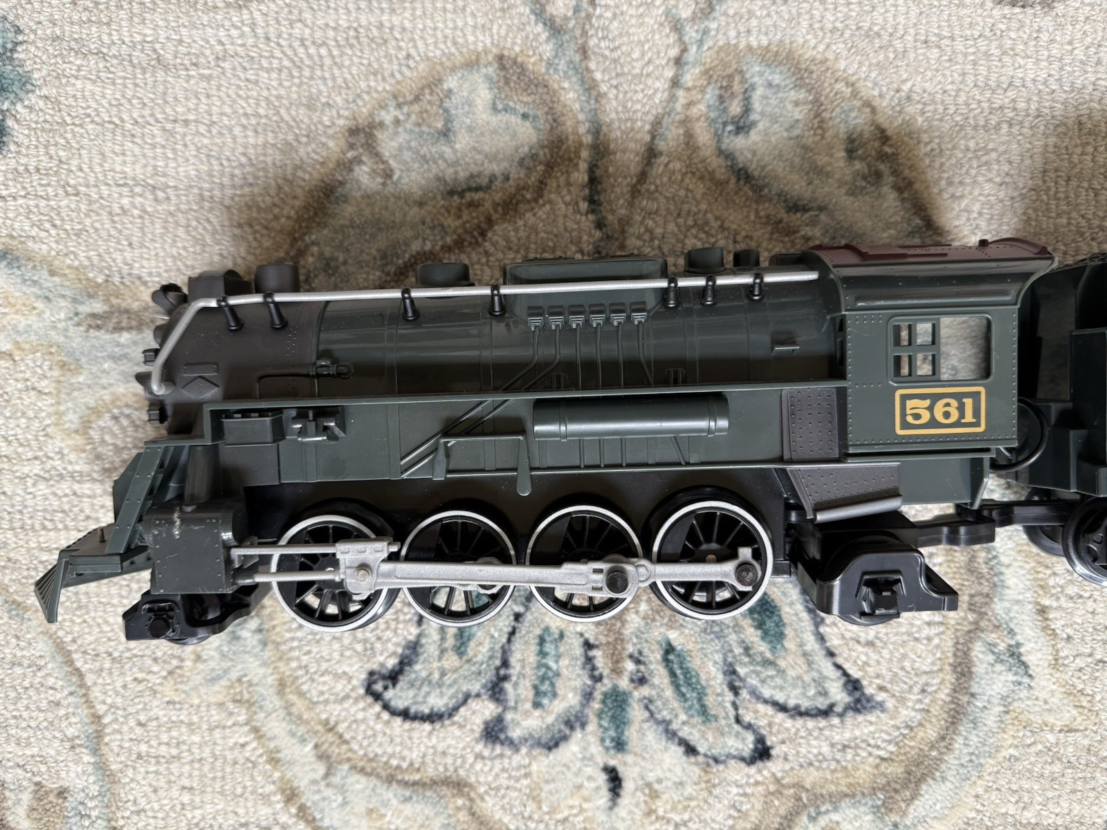 Lionel Pennsylvania Flyer 561 G Scale Battery Engine Tender Caboose 16 track pcs