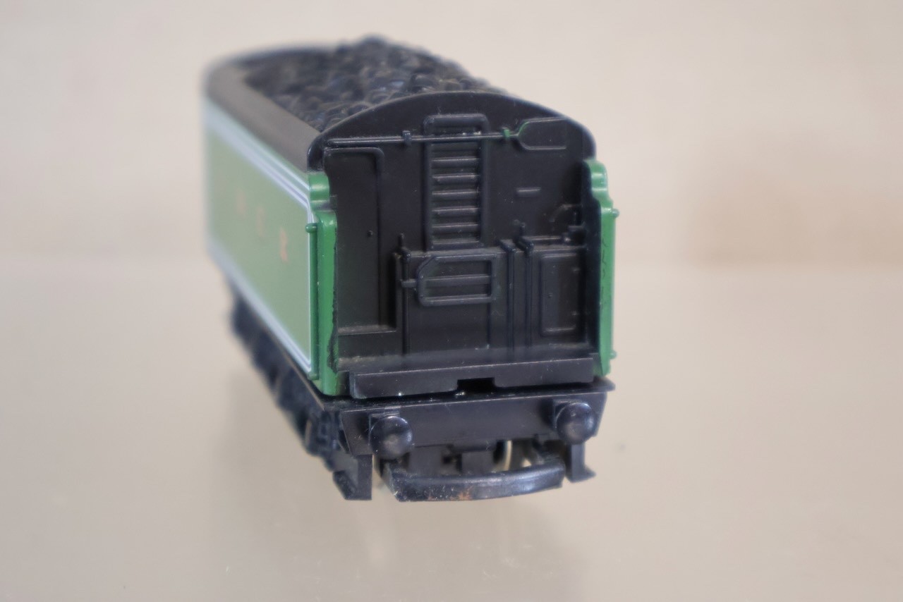 HORNBY NON POWERED TWIN TENDER for LNER 4-6-2 LOCOMOTIVE 4472 FLYING SCOTSMAN op