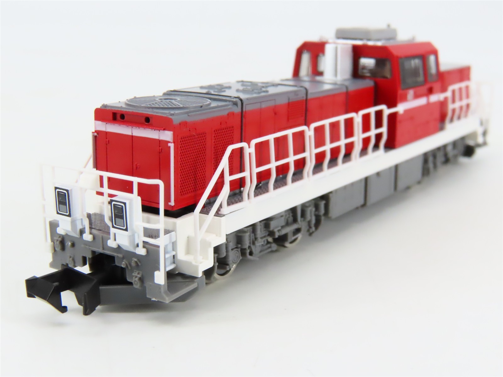 N Scale TOMIX 2249 JR Japan Railways Type DD200-0 Diesel Locomotive