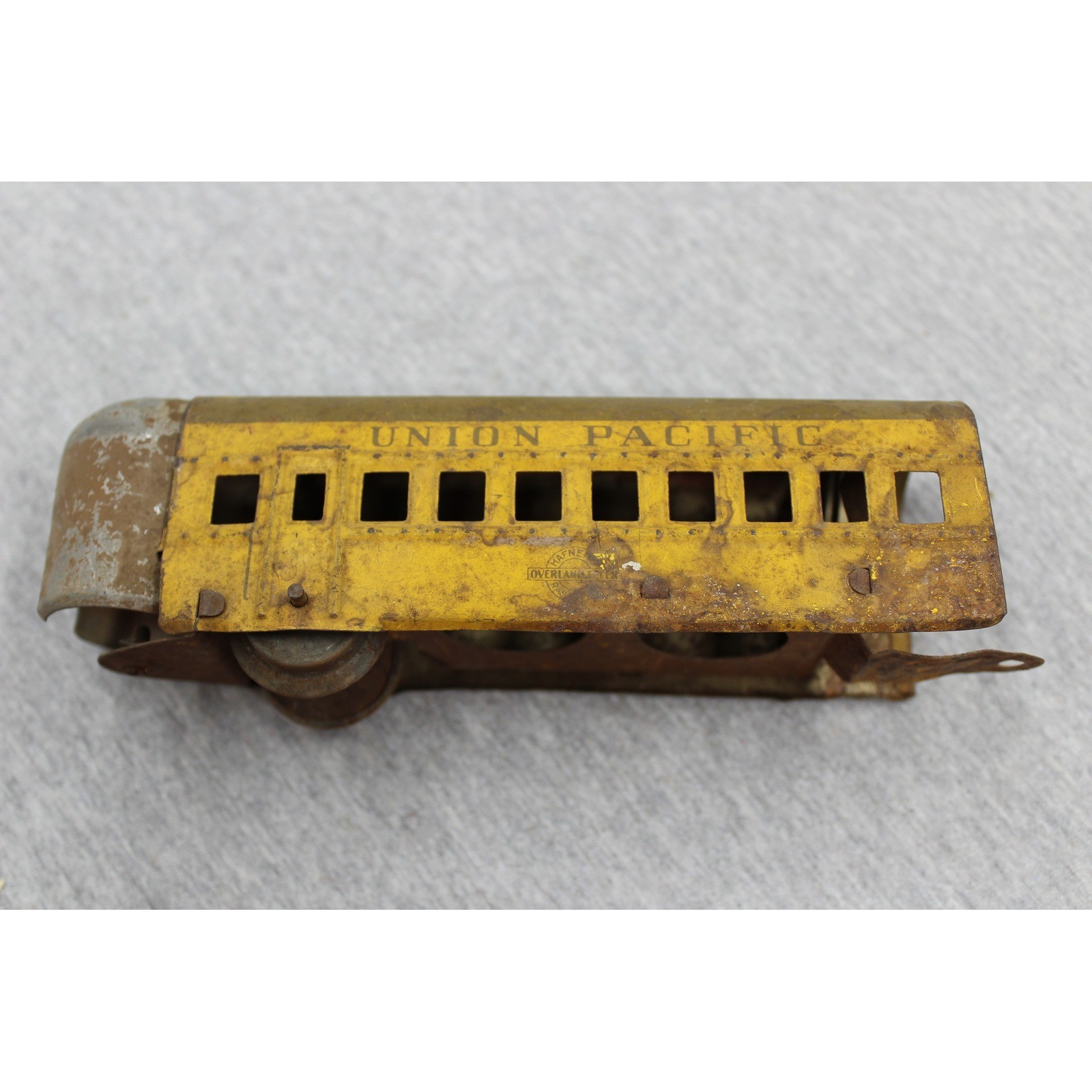 Hafner Wind Up Train Yellow Union Pacific M-10000 Overland Flyer Tinplate Track