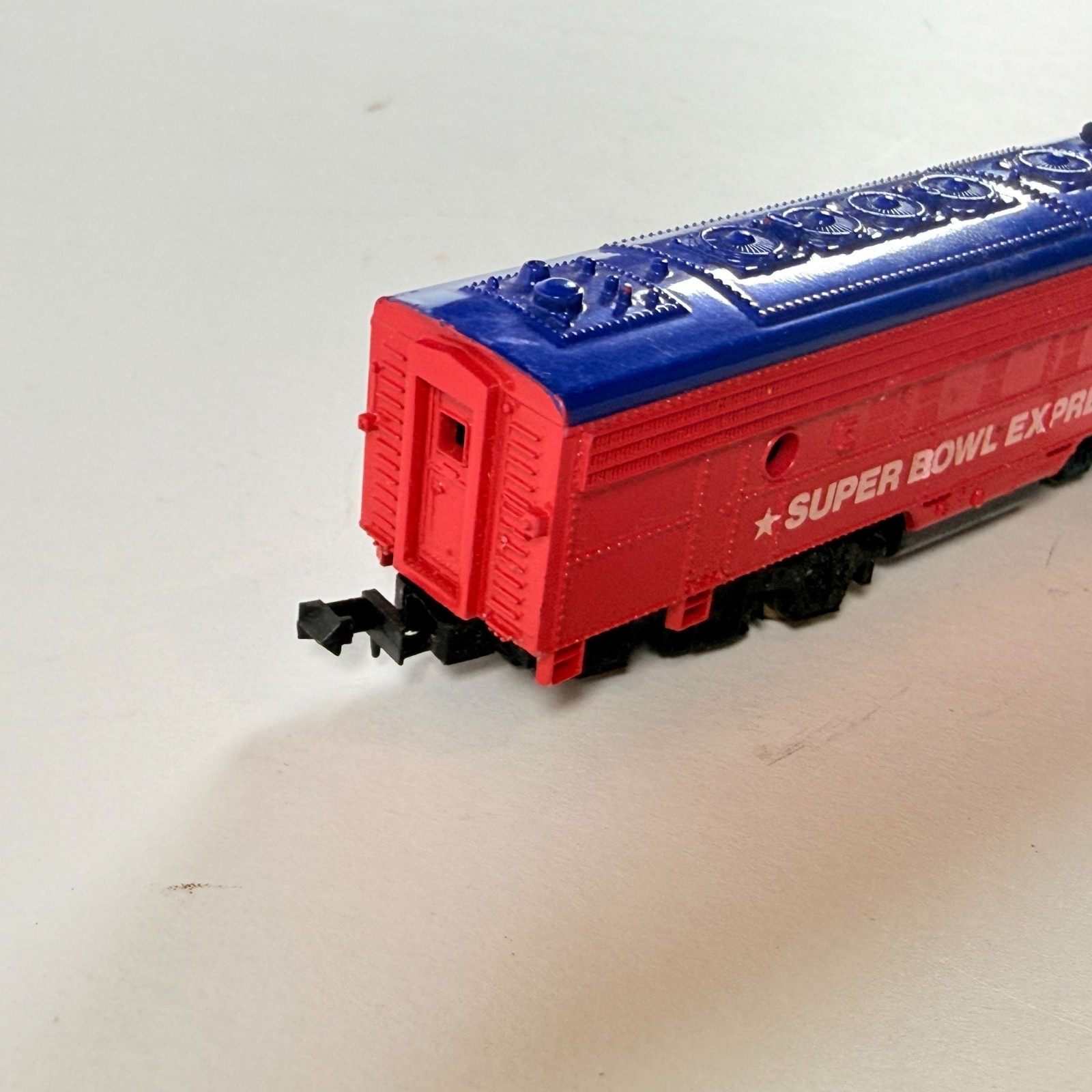 Vintage Life Like N Scale Super Bowl Express F7A Diesel Locomotive Runs Sluggish