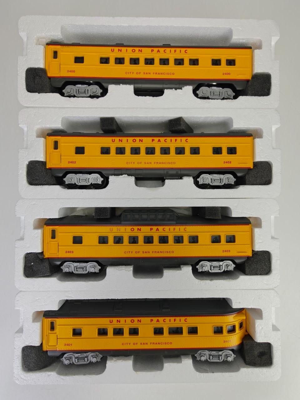 Williams Passenger Cars Union Pacific O Gauge 4-Car Set Box Lights