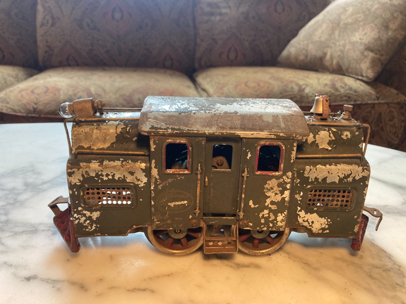 1917 to 1922 Prewar Lionel 33 Train Engine with 35 Pullman 36 Observation Cars 2