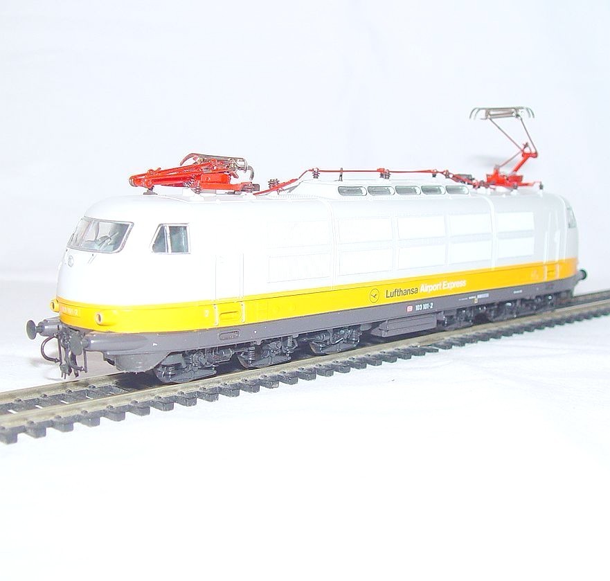 Lima HO German DB BR E-103 “EGGHEAD” LUFTHANSA AIRPORT ELECTRIC LOCOMOTIVE MIB!