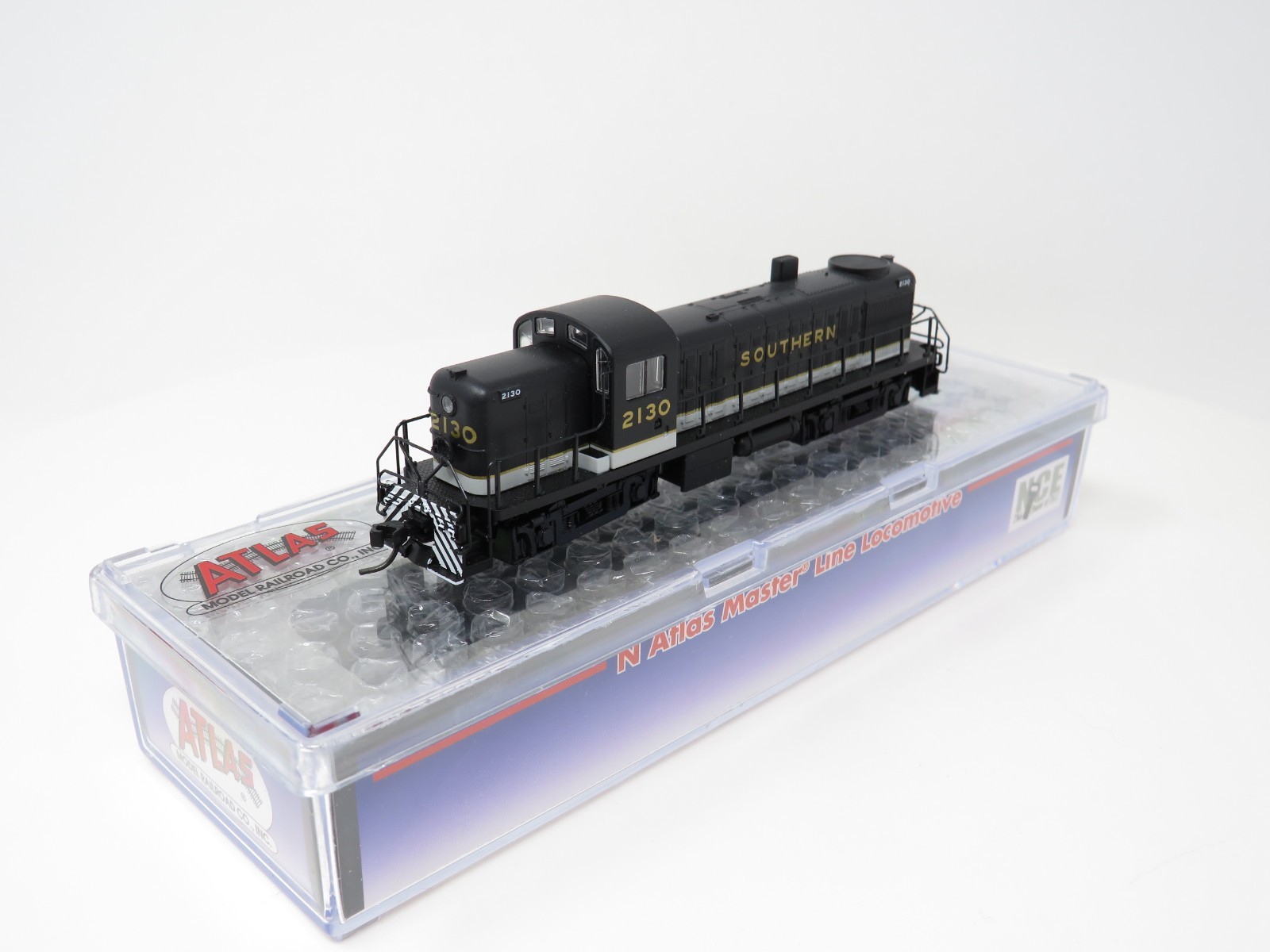 Atlas N 40005047 DCC Southern Railway #2130 RS-2 Diesel Switcher Locomotive