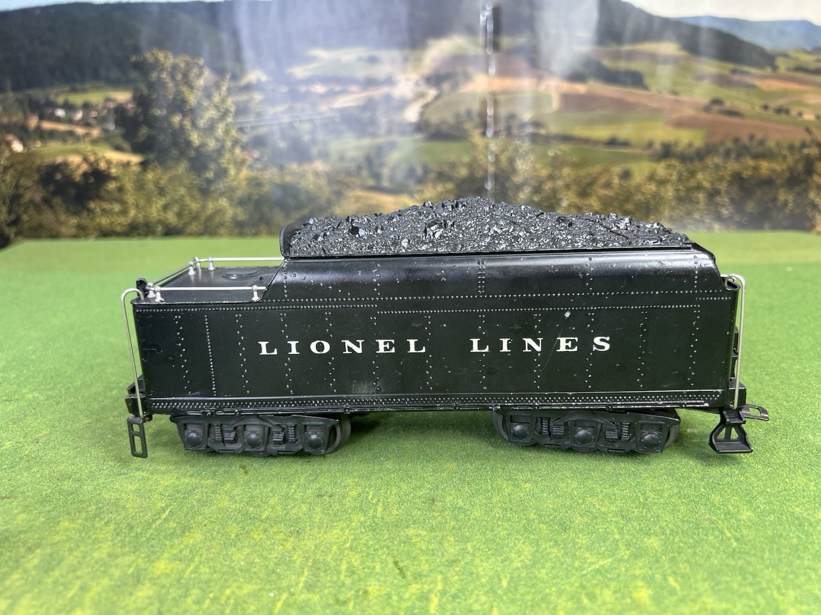 LIONEL POSTWAR 726 BERSHIRE 2-8-4 WITH 2426W 12 WHEEL TENDER METAL WISTLE 1947
