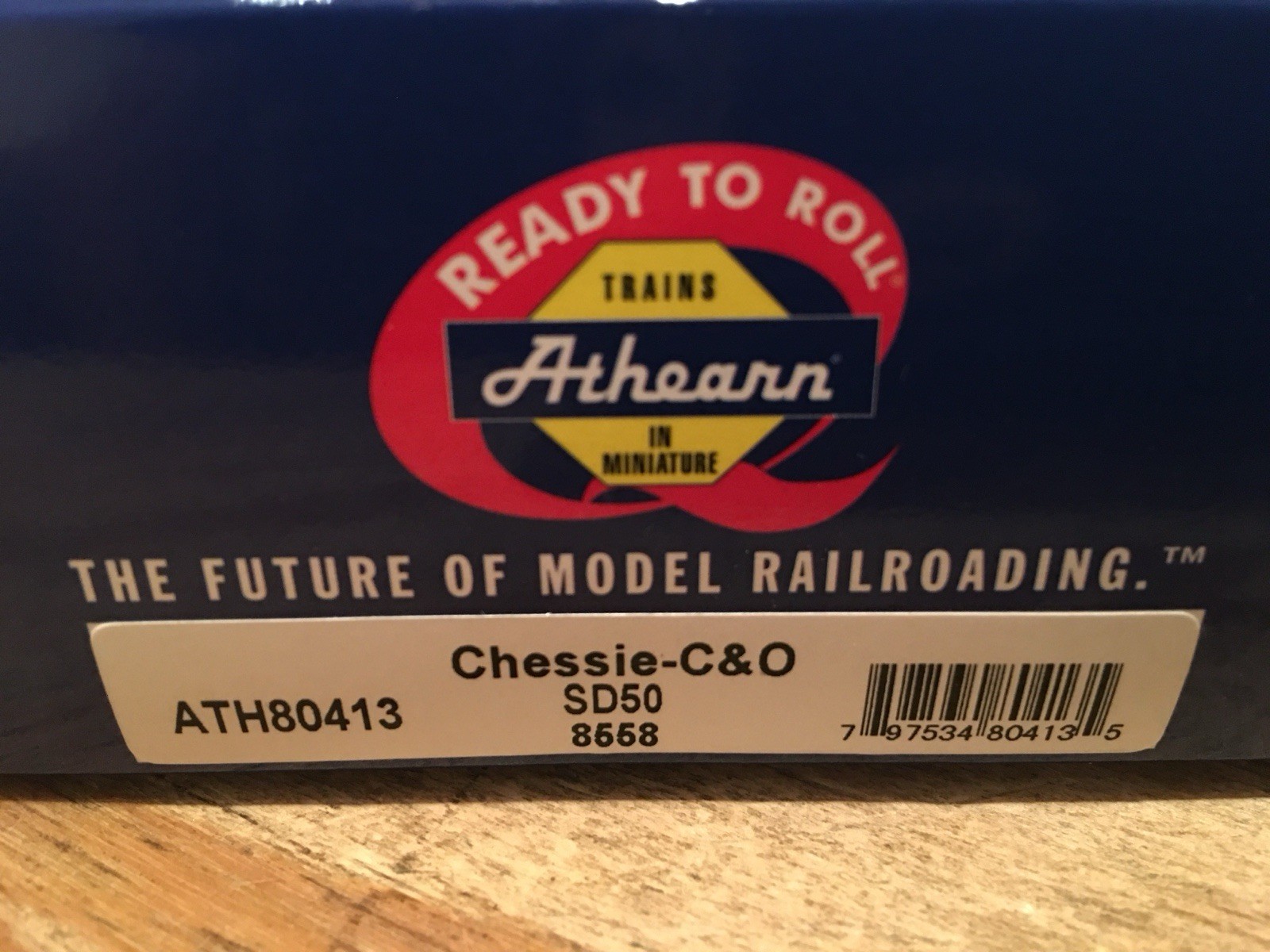 HO Athearn RTR 80413 Chessie System SD50 Powered Diesel Locomotive C&O #8558