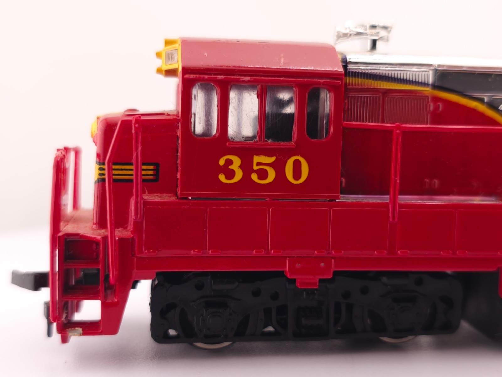 *READ* Bachmann HO Scale Santa Fe GE U36B Diesel Powered Locomotive 350 PARTS