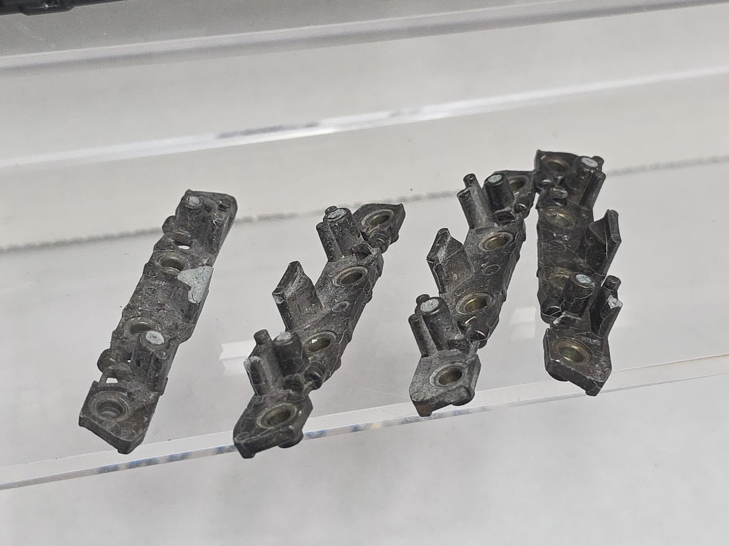 Athearn HO Scale Dummy As Is Undecorated EMD DD40 Diesel Locomotive Read Desc.