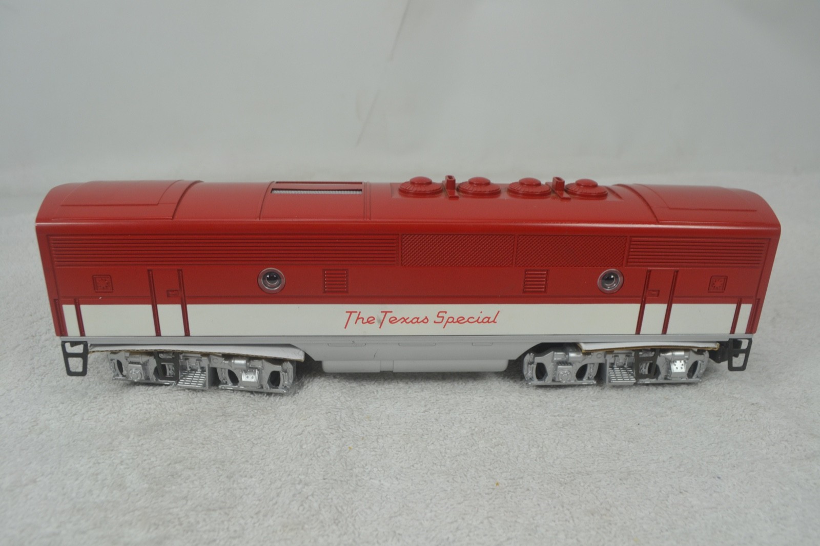 WILLIAMS O GAUGE 2245 TEXAS SPECIAL F-3 DIESEL A-B-A LN-BOXED, LIONEL REMAKE