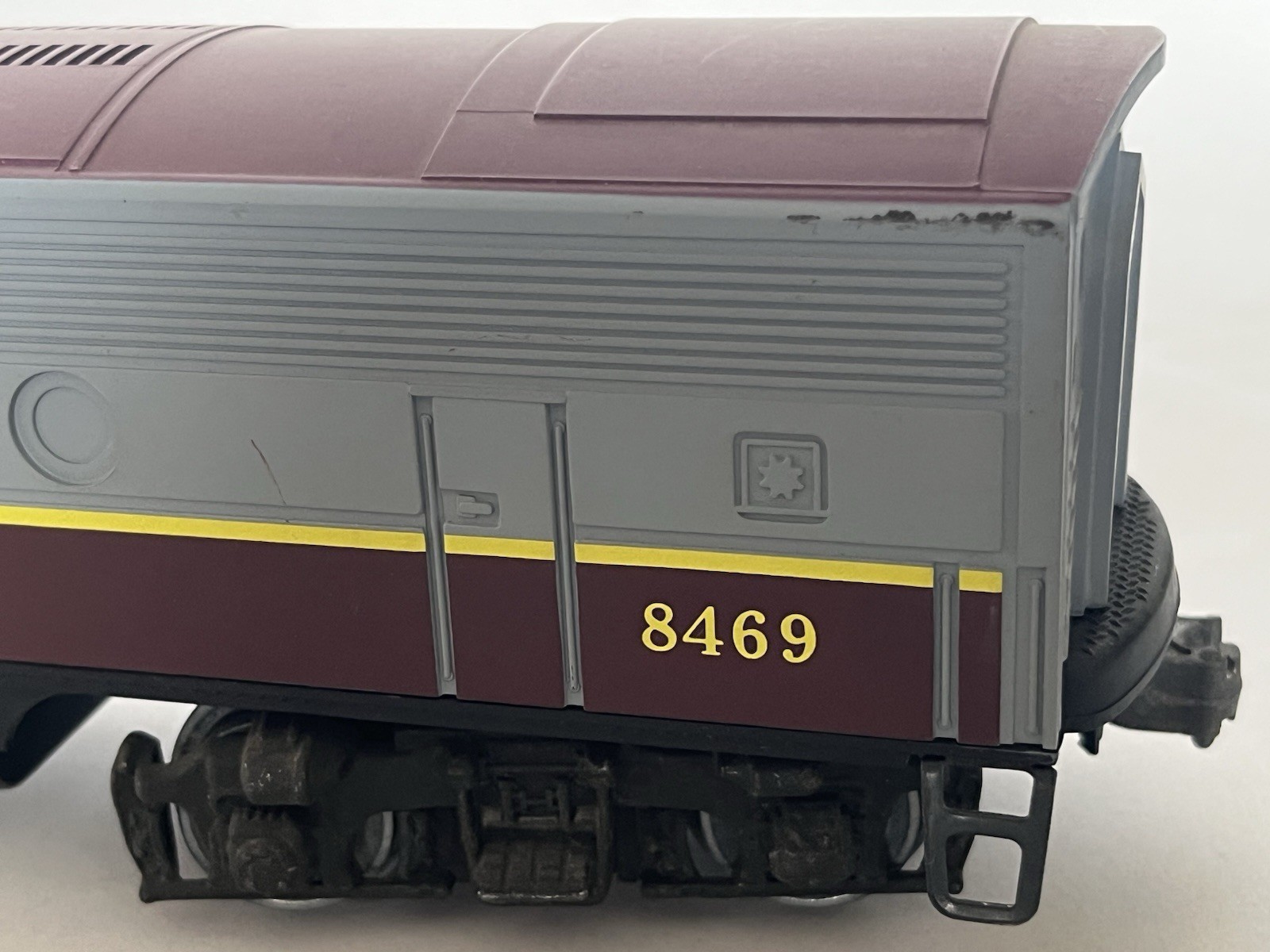 Lionel 6-8469 O Gauge Canadian Pacific F3 B-Unit Non-Powered Diesel Locomotive