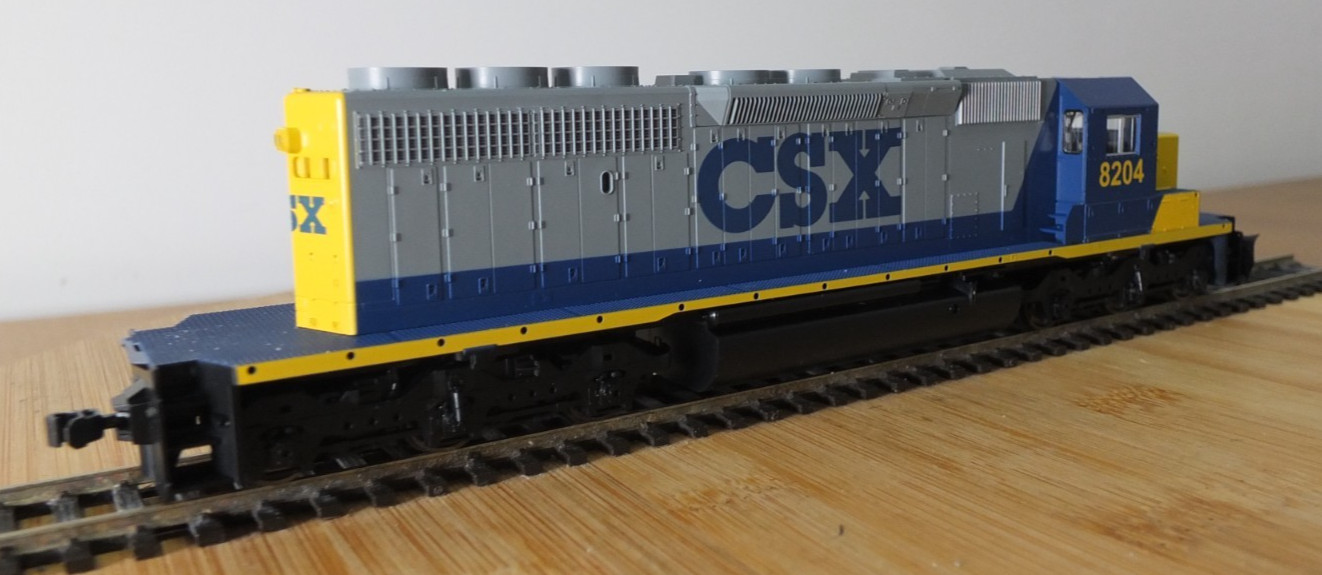 Kato 37-2706 HO gauge EMD SD40-2 CSX yellow grey and blue livery – no.8204