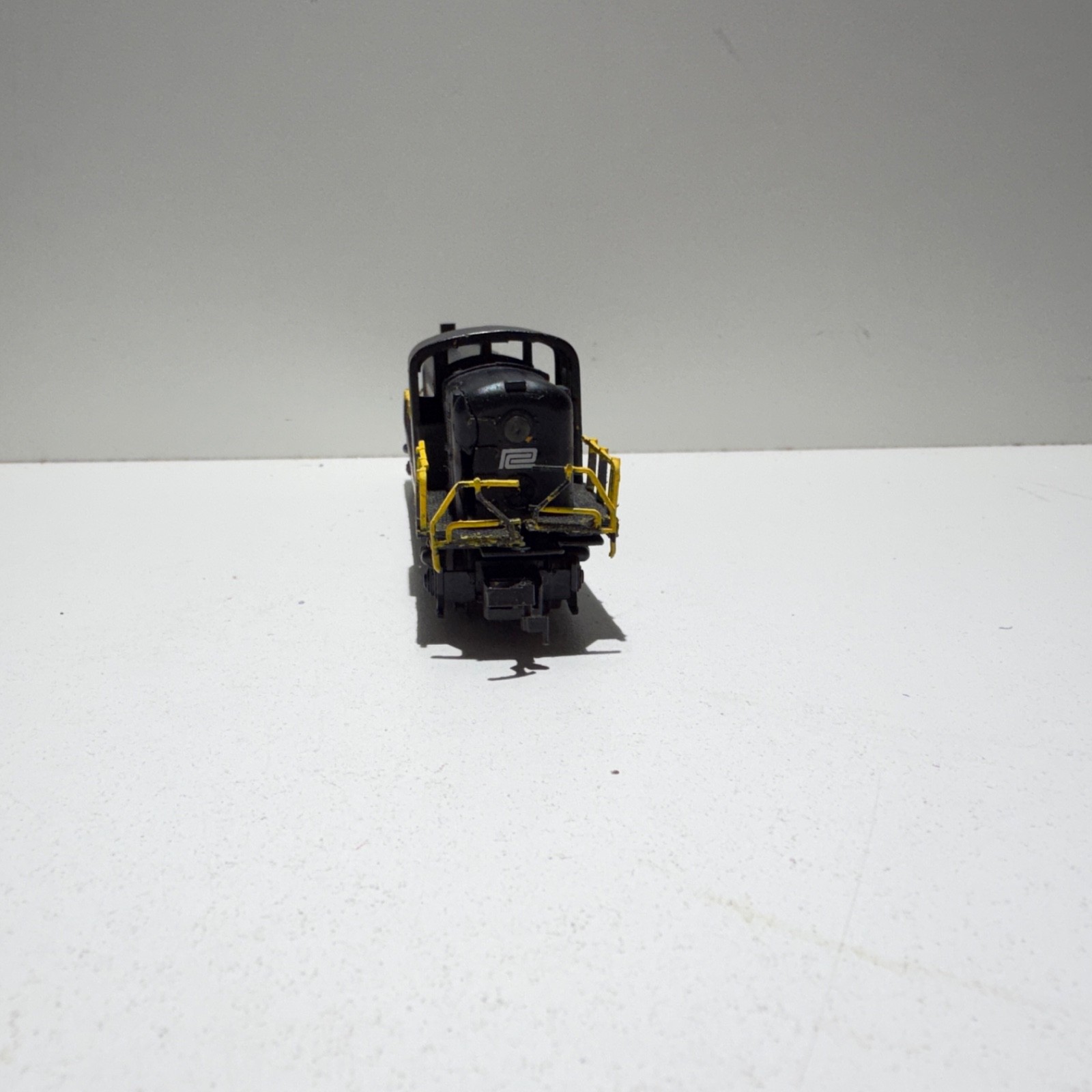 AHM HO Scale Penn Central #1605 RS2 Locomotive No Box