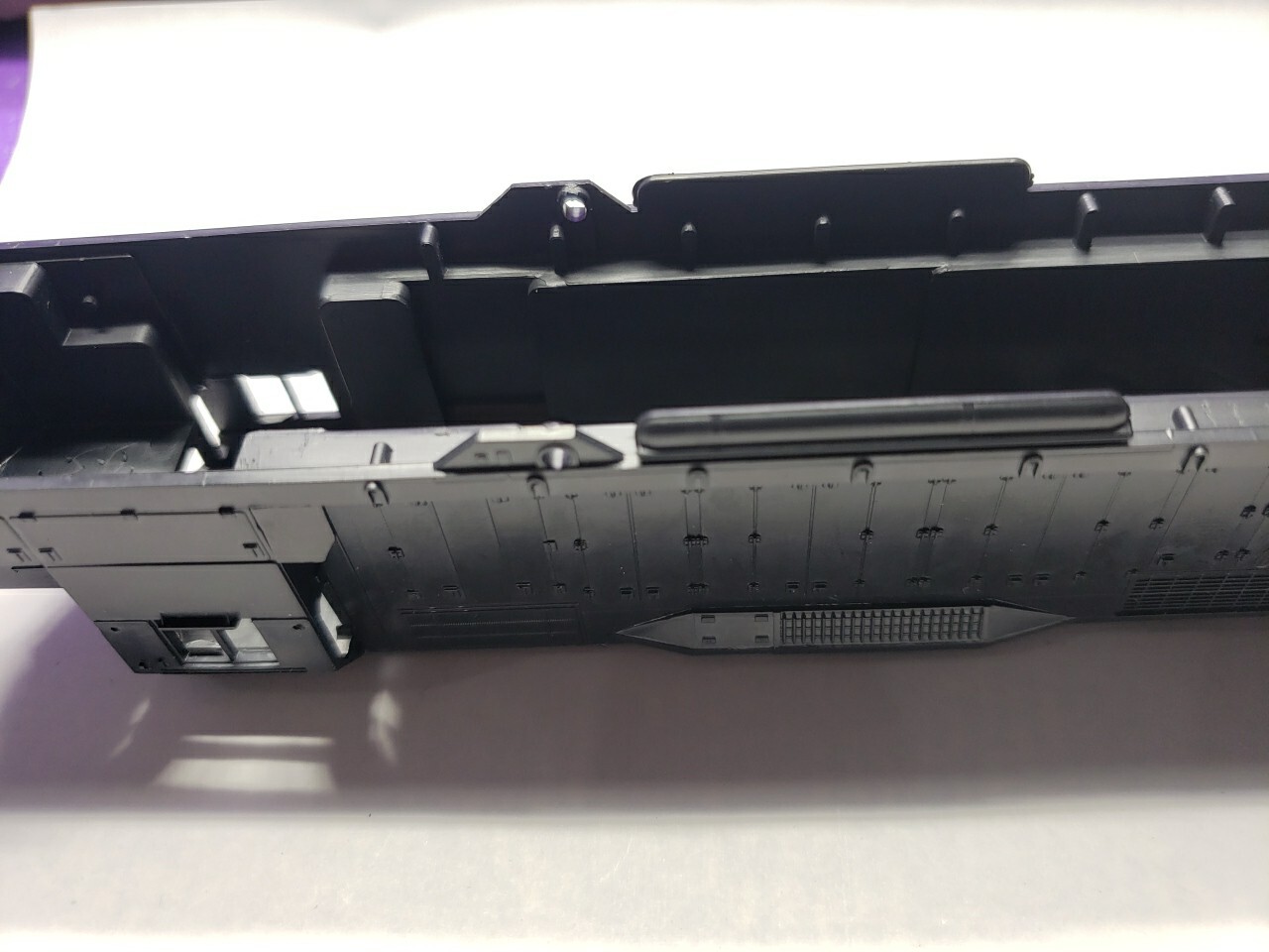 GP35 ATHEARN UNDECORATED SHELL ONLY Diesel LOCOMOTIVE Good condition