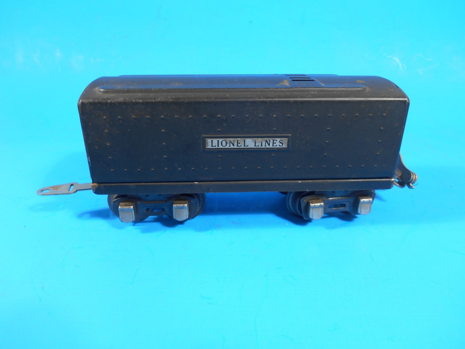 Vintage Prewar O Gauge Lionel 1688 Torpedo Locomotive and Tender