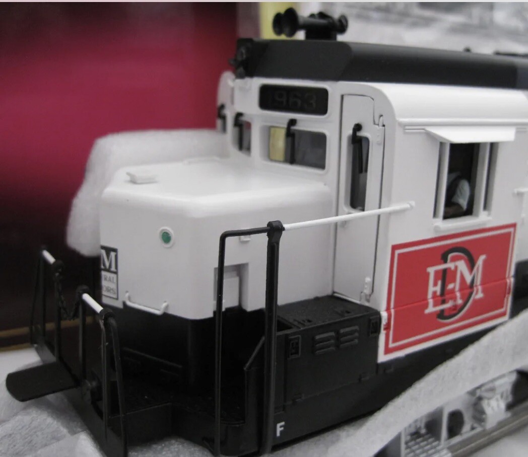MTH PREMIER EMD DEMONSTRATOR GP-30 DIESEL ENGINE O SCALE ELECTRO MOTIVE DIVISION